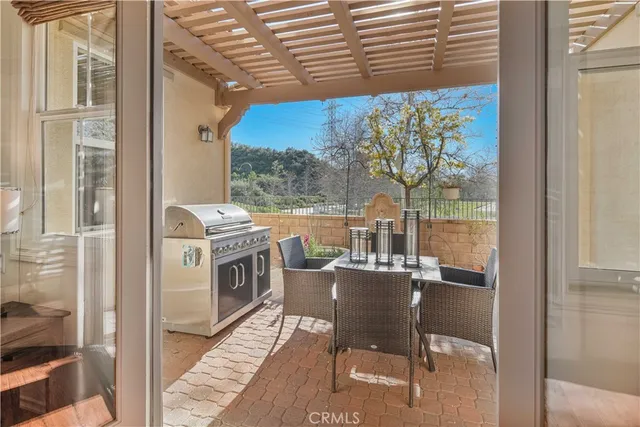 $825,000 | 27976 Red Pine Court, Valencia, CA 91354