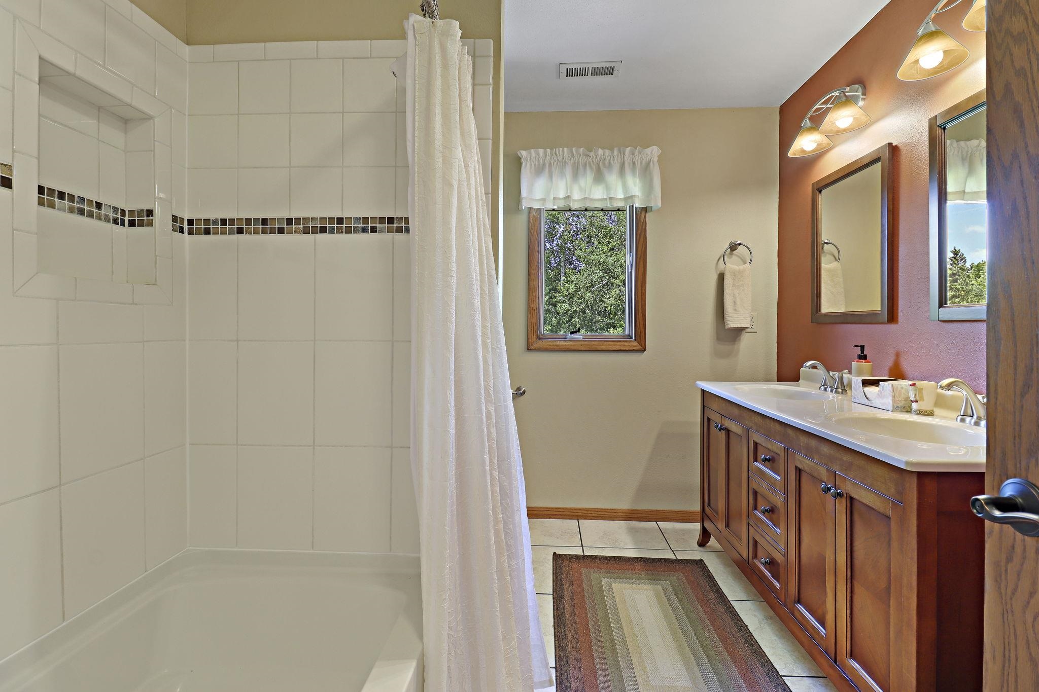 15314 Ives Grove Road Yorkville, WI 53182 - Photo 22 of 36