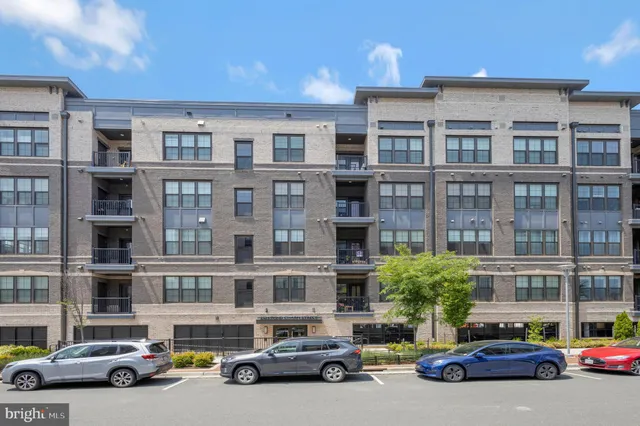 $600,000 | 2324 Wind Charm Street, Unit 201, Herndon, VA 20171