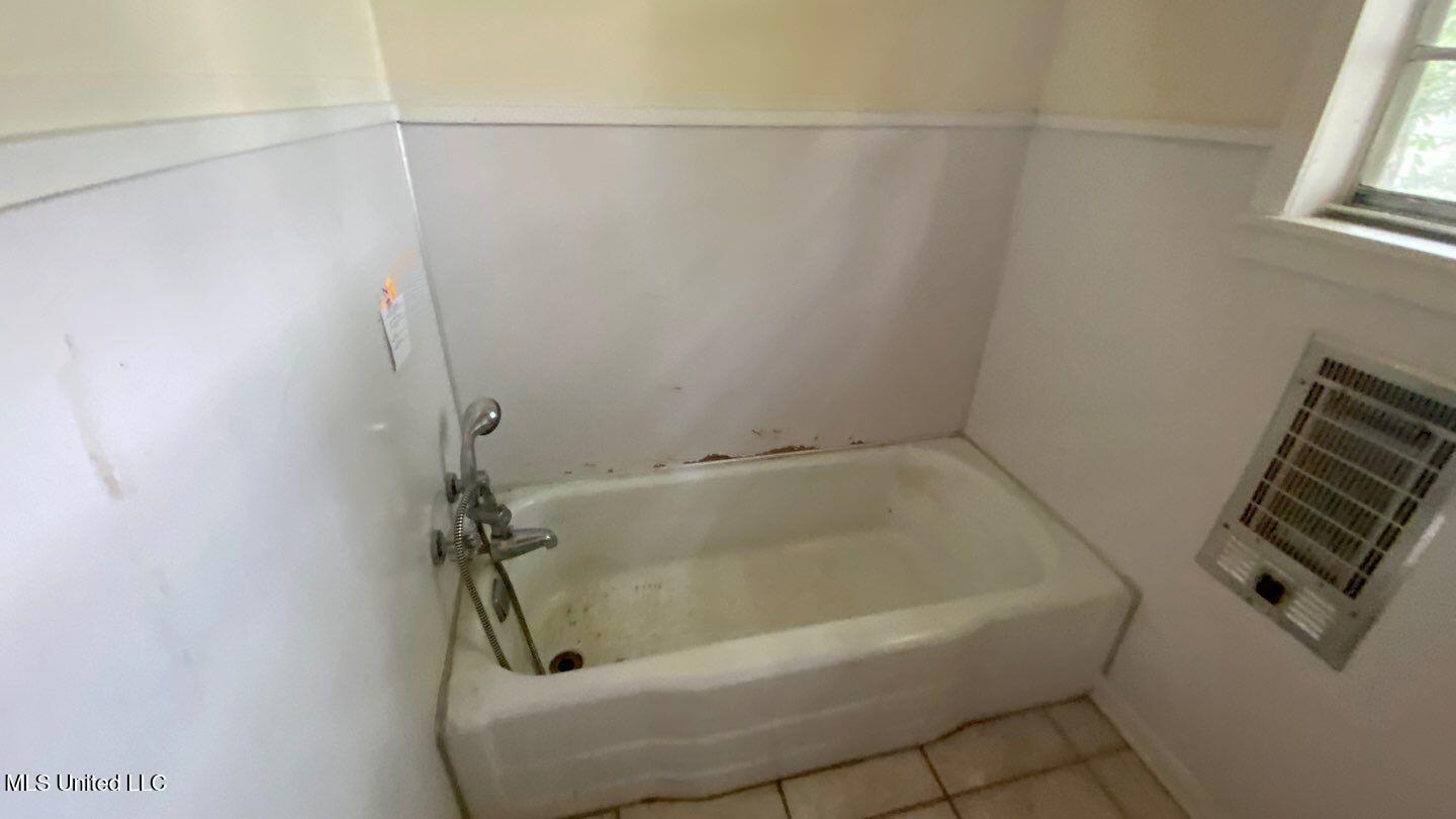 808 Pecan Street Belzoni, MS 39038 - Photo 13 of 24 87-Jun 04 2025 11_44am-WZdL