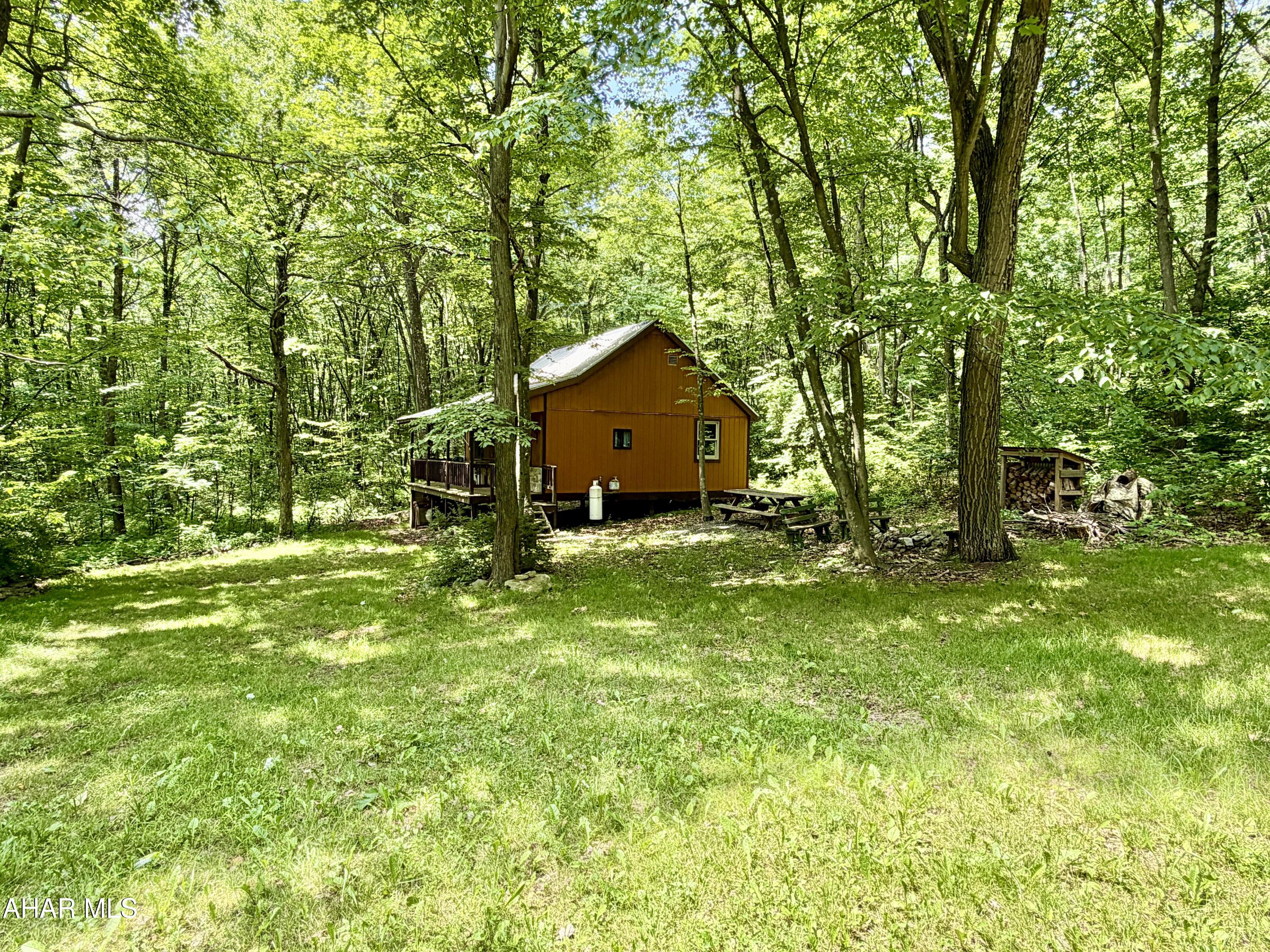 190 Thunder Rock Road Crystal Spring, PA 15536 - Photo 4 of 26 Gallery Image 4
