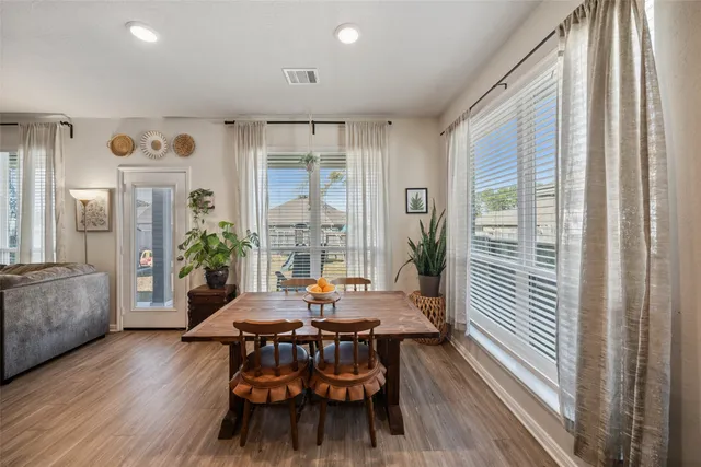 $2,185 | 11947 Sunshine Park Drive North, Willis, TX 77318