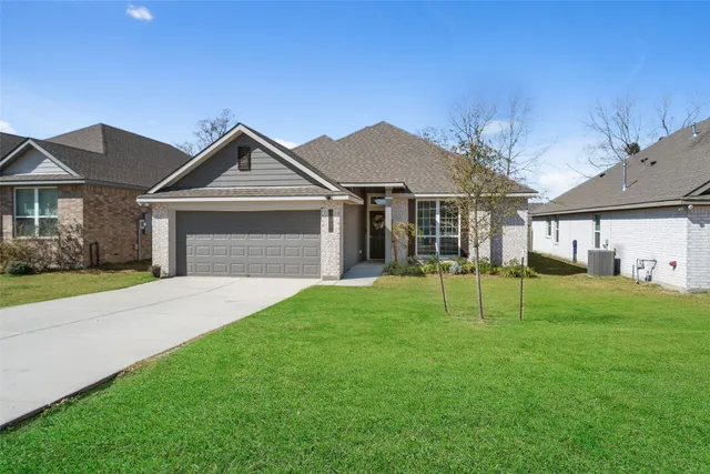$2,185 | 11947 Sunshine Park Drive North, Willis, TX 77318