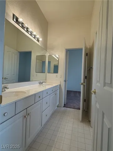 $2,250 | 8886 Windsor Hill Way, Las Vegas, NV 89123