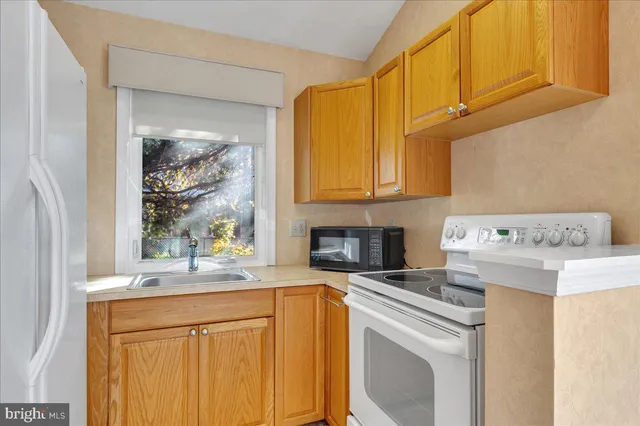 $650,000 | 2438 Granby Road, Wilmington, DE 19810