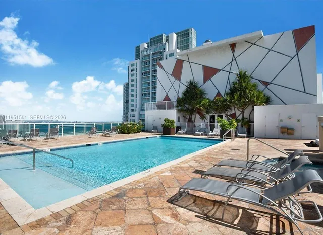 $469,000 | 133 Northeast 2nd Avenue, Unit 912, Miami, FL 33132