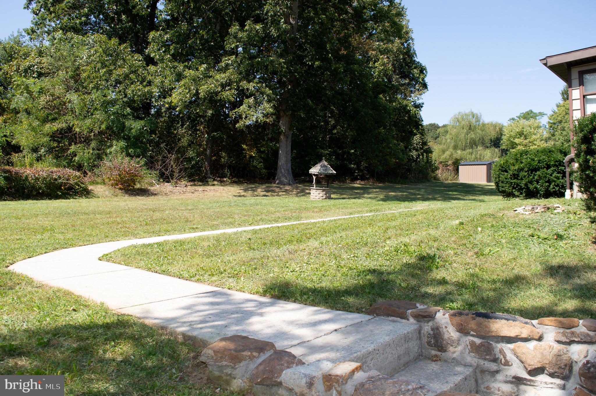 12713 Winchester Road Cumberland, MD 21502 - Photo 12 of 55 a view of a basketball court