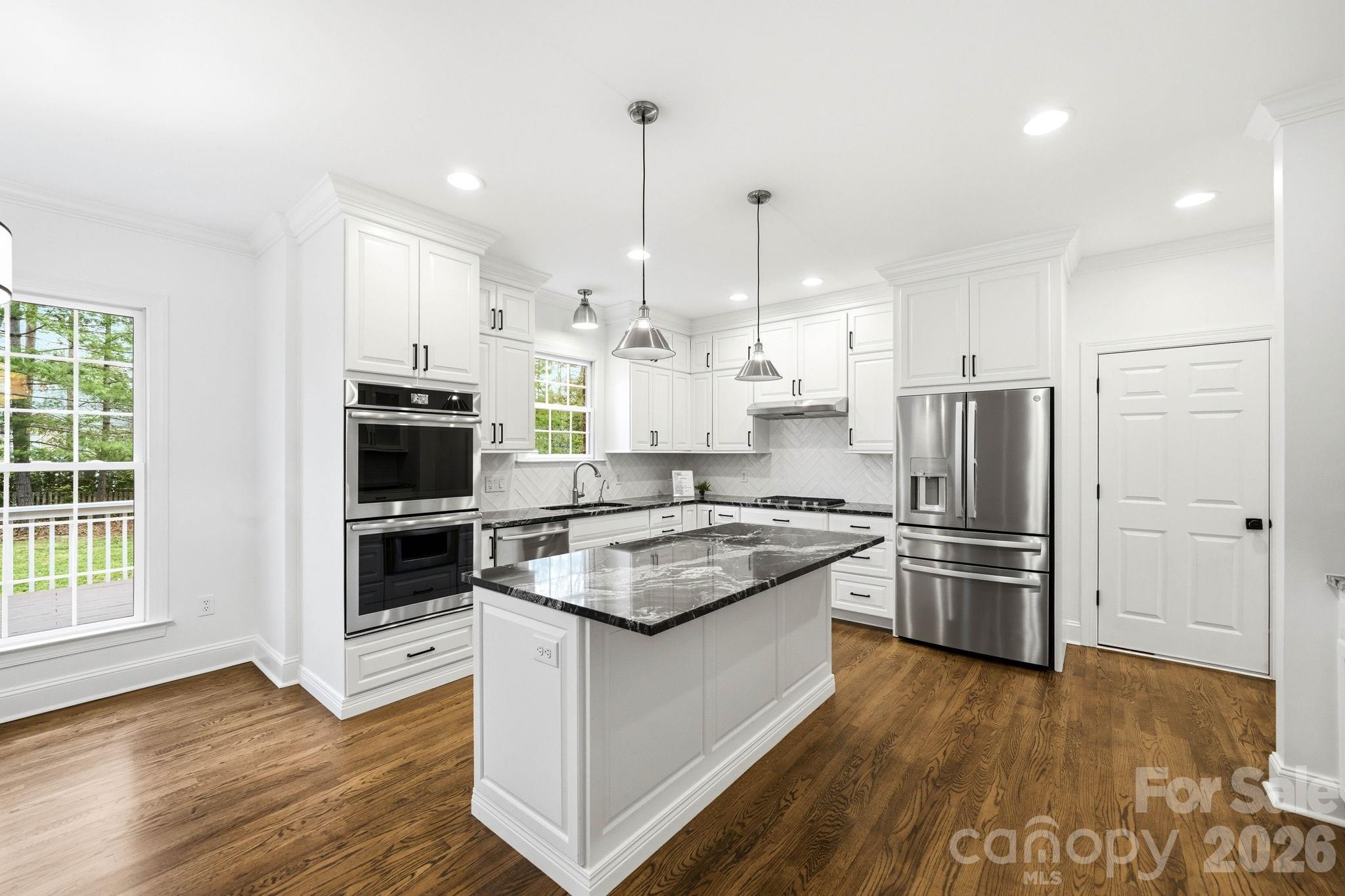 1006 Columbine Road Asheville, NC 28803 - Photo 4 of 38