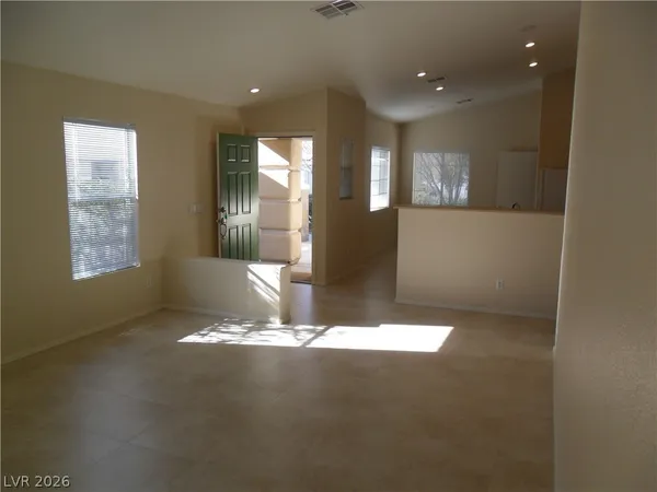 $2,100 | 3220 Little Stream Street, Las Vegas, NV 89135