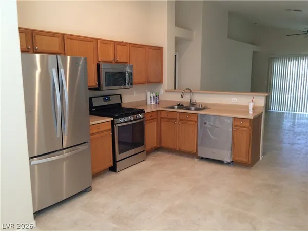$2,100 | 3220 Little Stream Street, Las Vegas, NV 89135