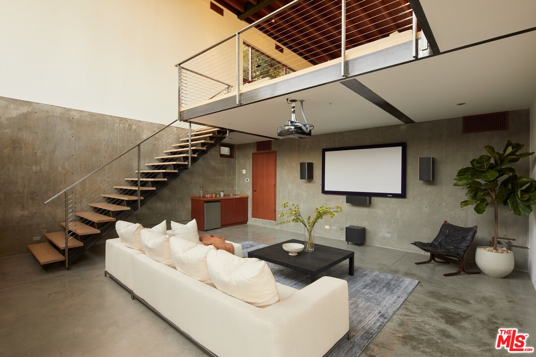 3201 Coldwater Canyon Lane Beverly Hills, CA 90210 - Photo 11 of 23 a living room with furniture