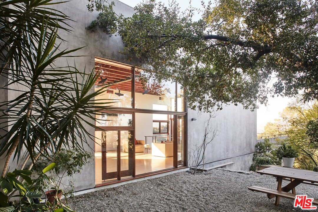 3201 Coldwater Canyon Lane Beverly Hills, CA 90210 - Photo 19 of 23 a view of a entrance gate of the house