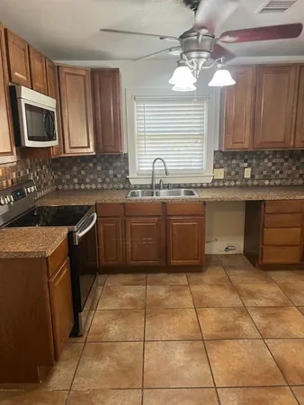 $1,650 | 1209 Bawcom Street, Sweetwater, TX 79556