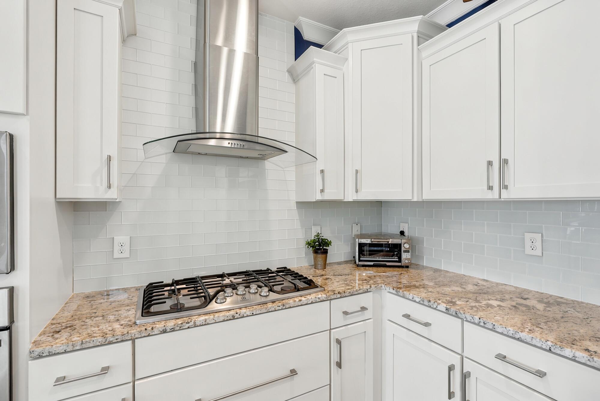 338 Grande Pointe Circle Inlet Beach, FL 32461 - Photo 10 of 43 Gas Cooktop