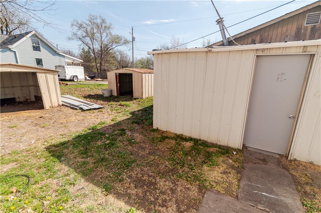 808 Ann Street Atchison, KS 66002 - Photo 16 of 60