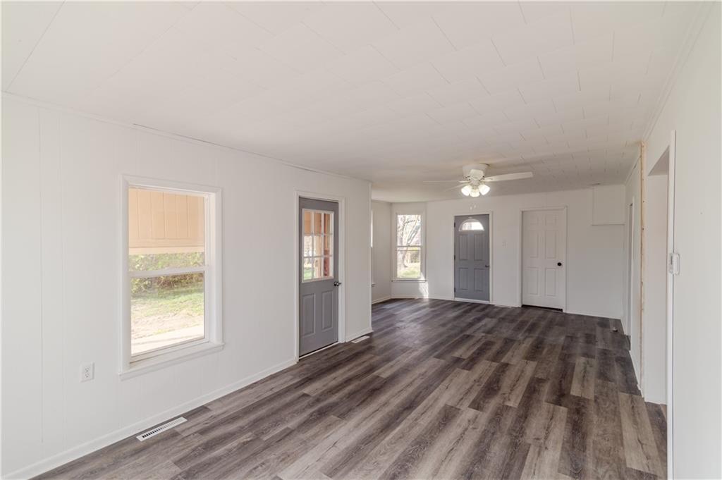 808 Ann Street Atchison, KS 66002 - Photo 8 of 60