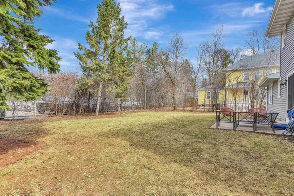 $320,000 | 932 Vine Avenue, Oshkosh, WI 54901