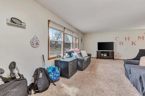 $320,000 | 932 Vine Avenue, Oshkosh, WI 54901