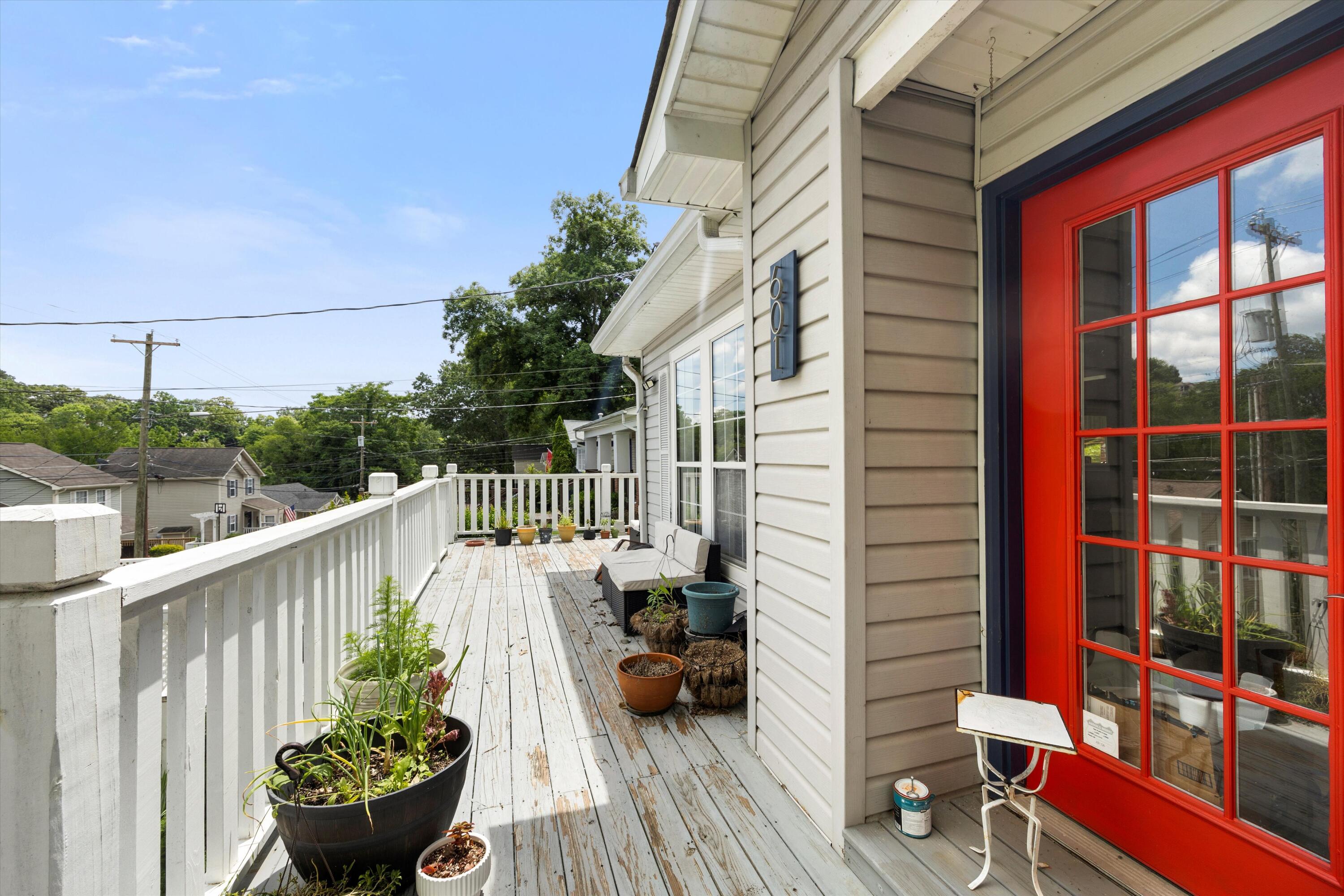 601 Lytle Street Chattanooga, TN 37405 - Photo 3 of 30 10-IMG_9501