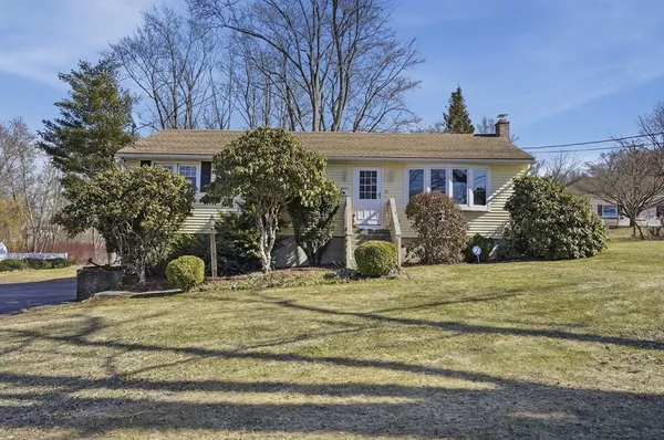 $425,000 | 35 Hampton Street, Auburn, MA 01501