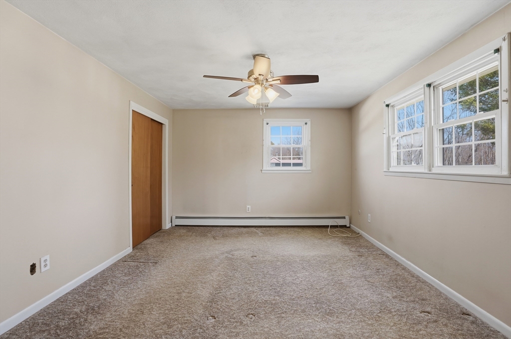 35 Hampton Street Auburn, MA 01501 - Photo 18 of 37