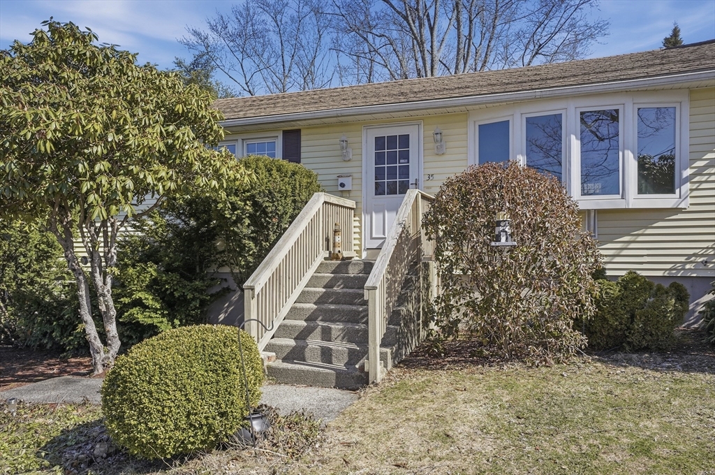 35 Hampton Street Auburn, MA 01501 - Photo 2 of 37