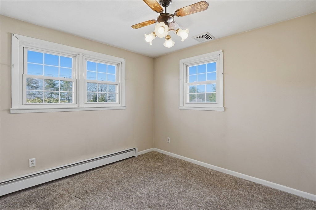 35 Hampton Street Auburn, MA 01501 - Photo 23 of 37