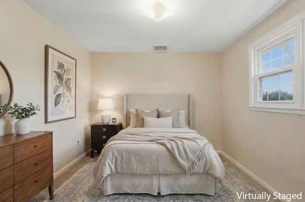 $425,000 | 35 Hampton Street, Auburn, MA 01501