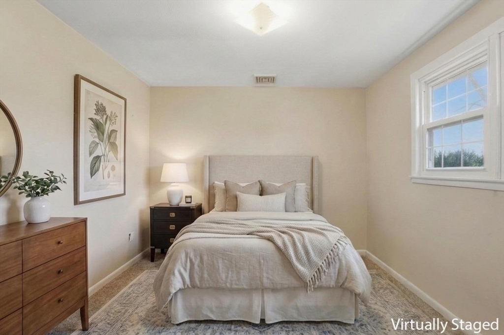 35 Hampton Street Auburn, MA 01501 - Photo 27 of 37