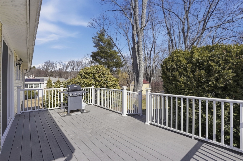 35 Hampton Street Auburn, MA 01501 - Photo 31 of 37