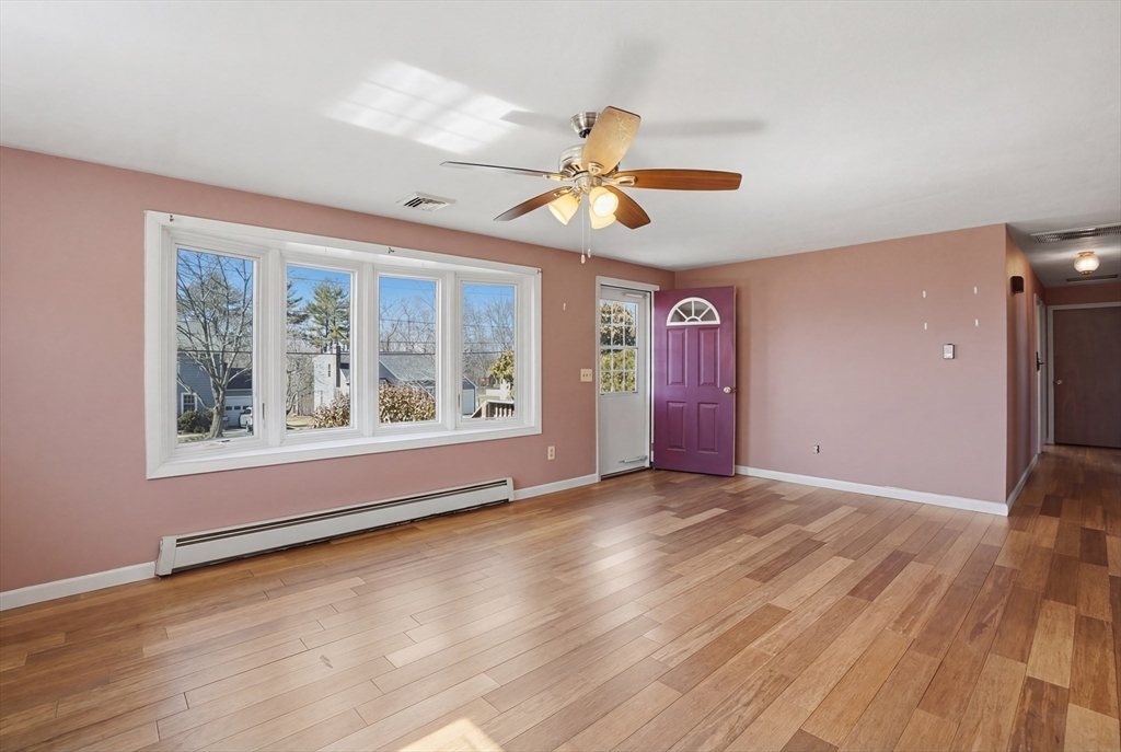 35 Hampton Street Auburn, MA 01501 - Photo 4 of 37
