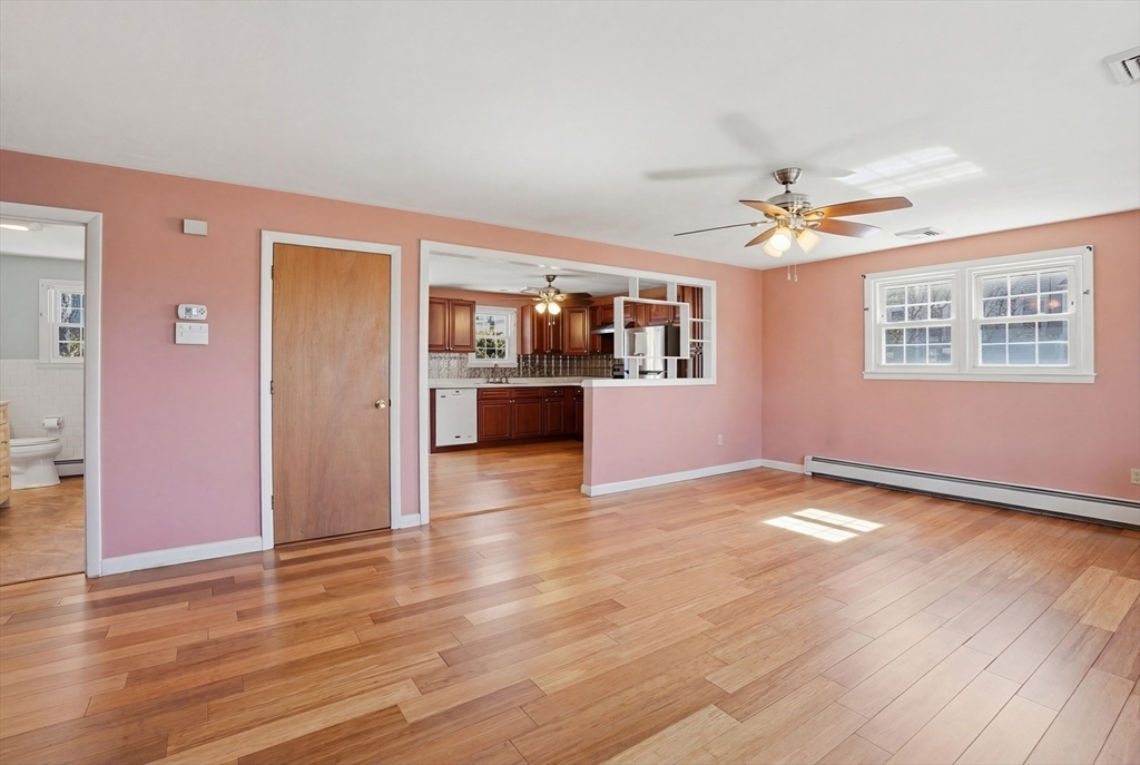 35 Hampton Street Auburn, MA 01501 - Photo 6 of 37