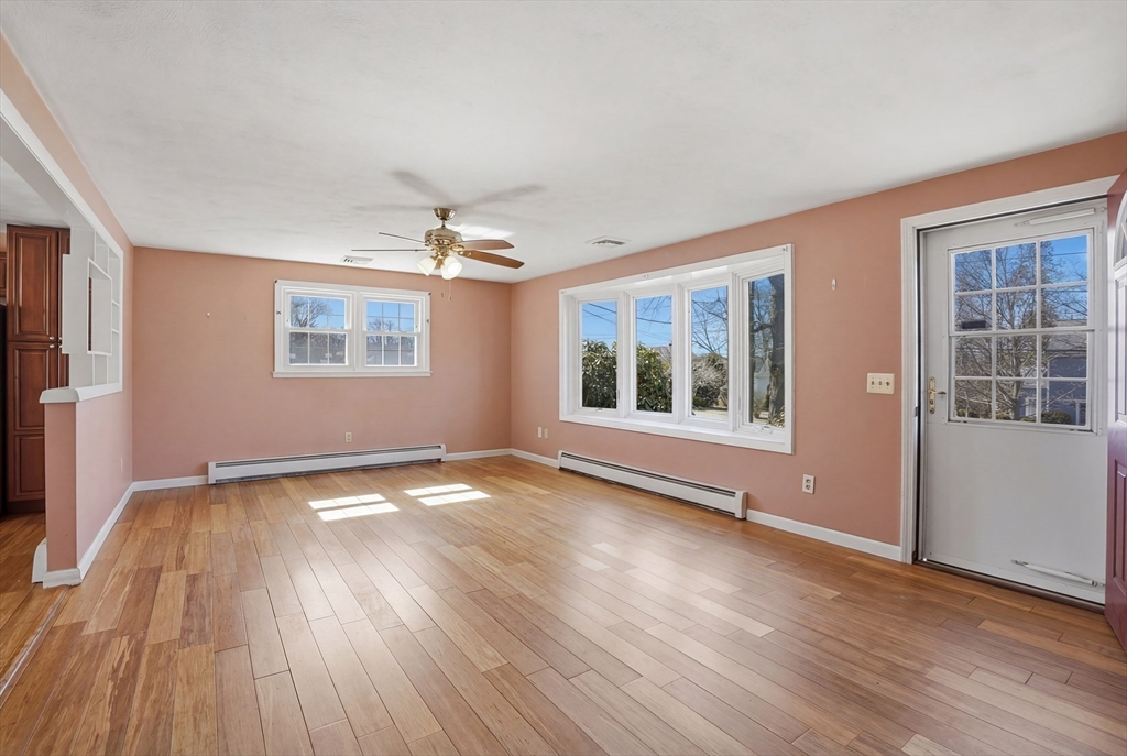 35 Hampton Street Auburn, MA 01501 - Photo 7 of 37