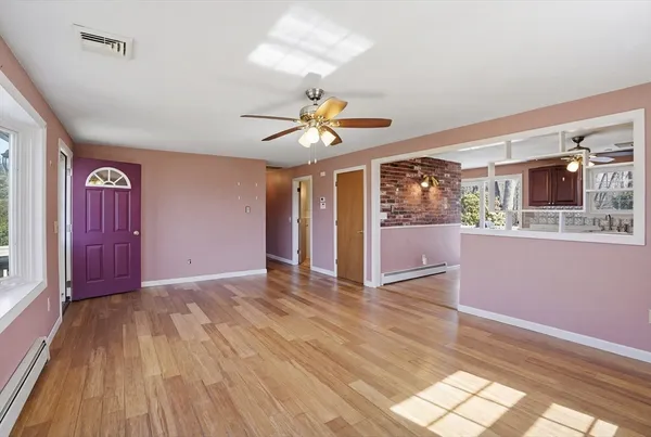 $425,000 | 35 Hampton Street, Auburn, MA 01501