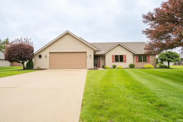$264,900 | 319 Greenbriar Drive, Bluffton, IN 46714