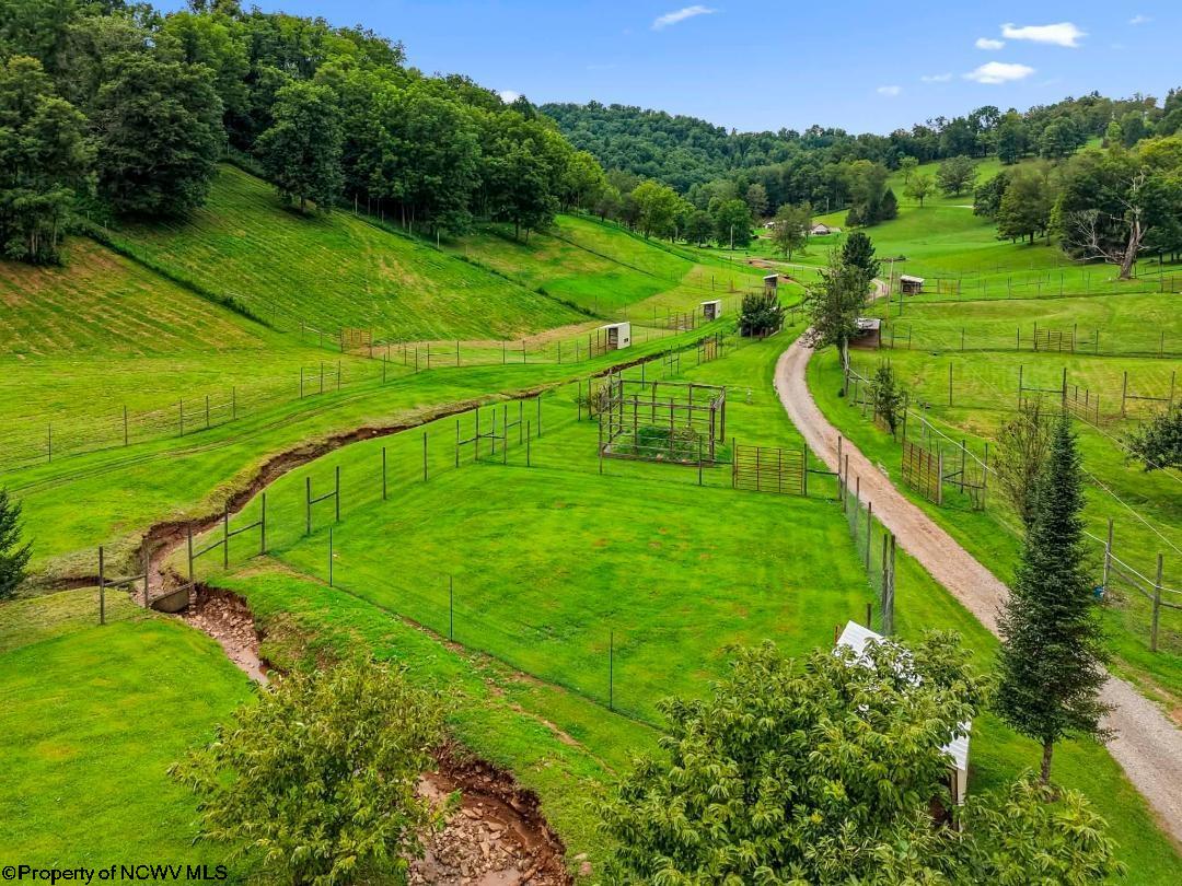 421 Buckeye Road Horner, WV 26372 - Photo 12 of 37 Gallery Image 12