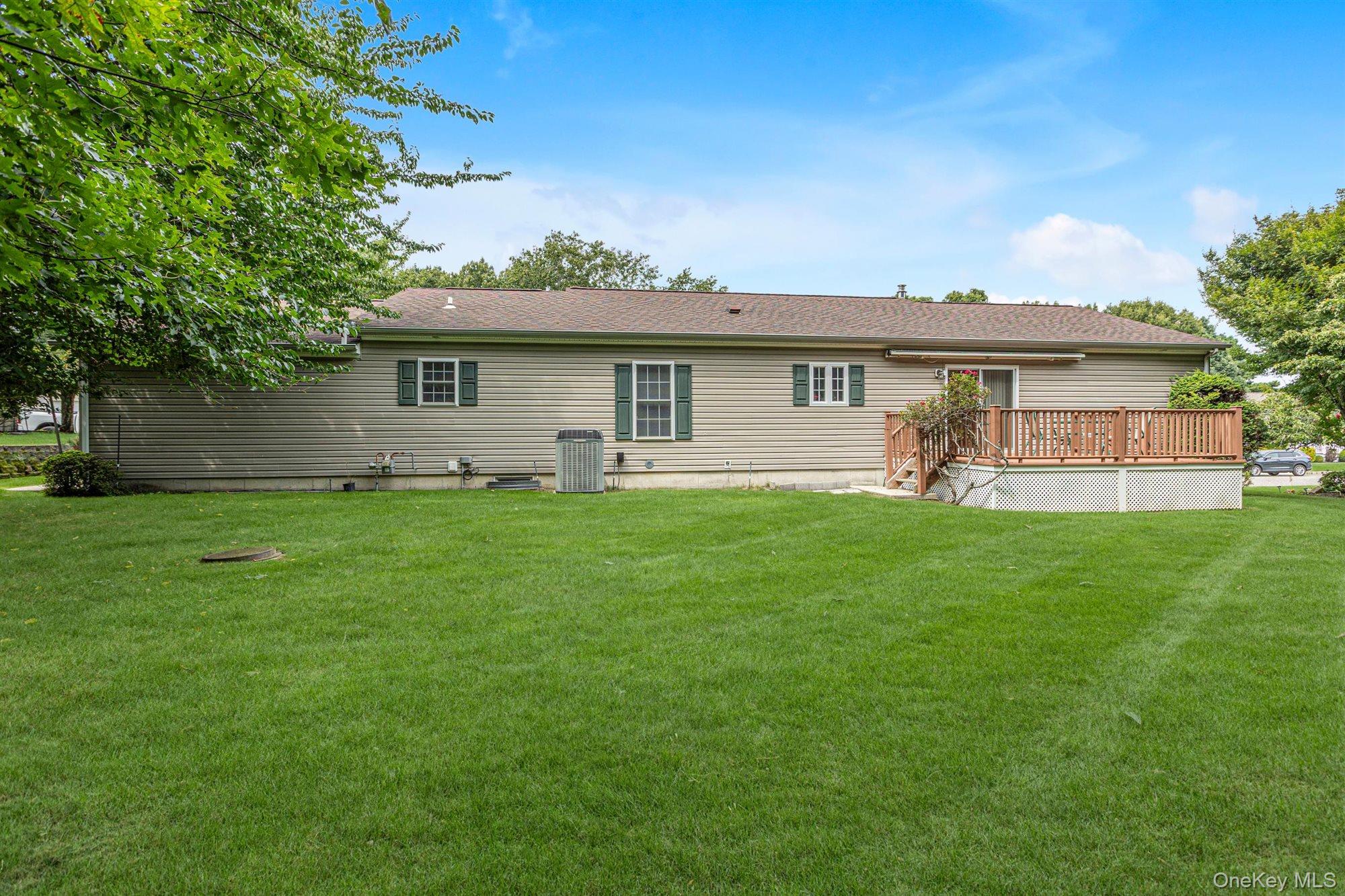 1407 Middle Road, Unit 265 Calverton, NY 11933 - Photo 19 of 20 Gallery Image 19