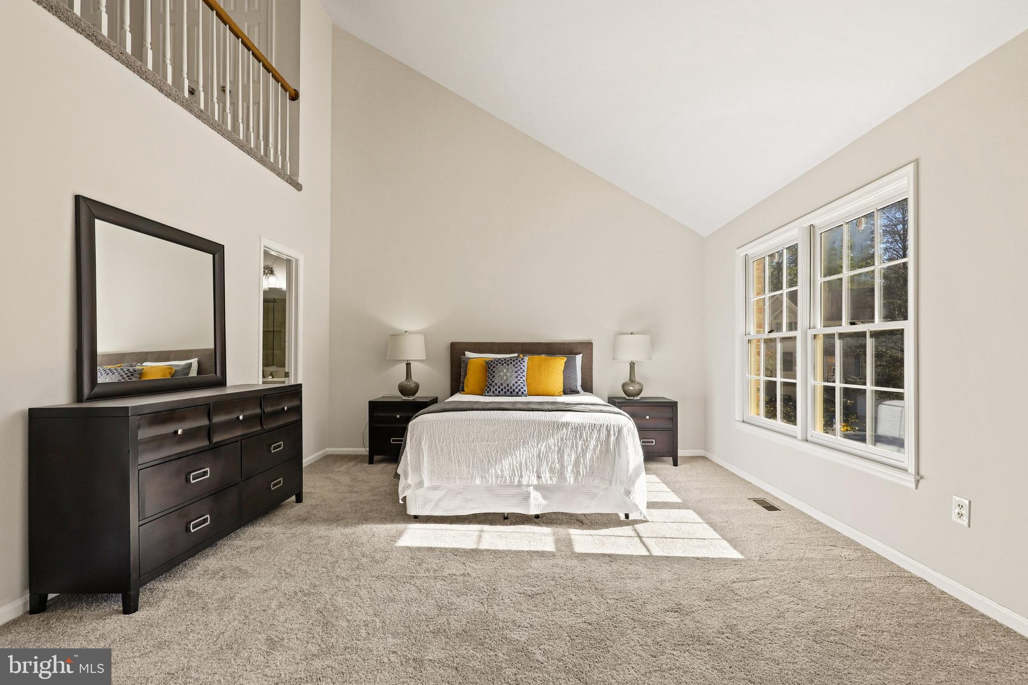 1375 Heritage Oak Way Reston, VA 20194 - Photo 15 of 36
