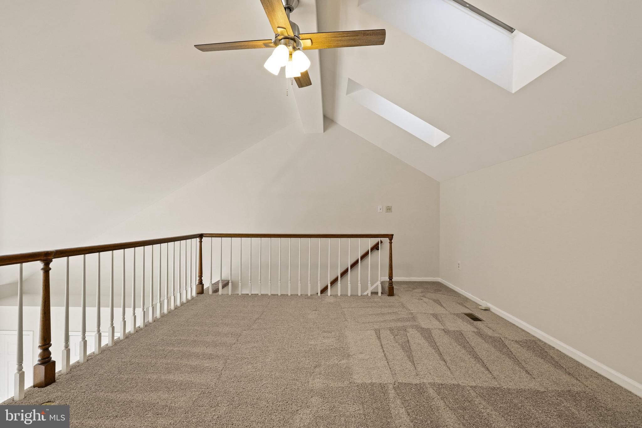 1375 Heritage Oak Way Reston, VA 20194 - Photo 17 of 36