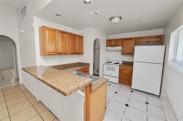 $285,000 | 415 East Polk Avenue, Unit A/B, Lake Wales, FL 33853