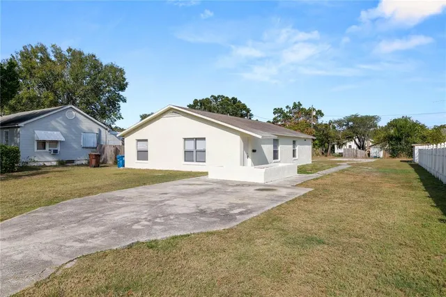 $285,000 | 415 East Polk Avenue, Unit A/B, Lake Wales, FL 33853