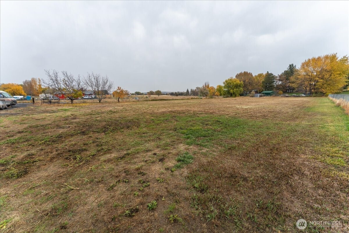 20271 Linden Road Northwest Soap Lake, WA 98851 - Photo 17 of 22 a view of lake view and mountain