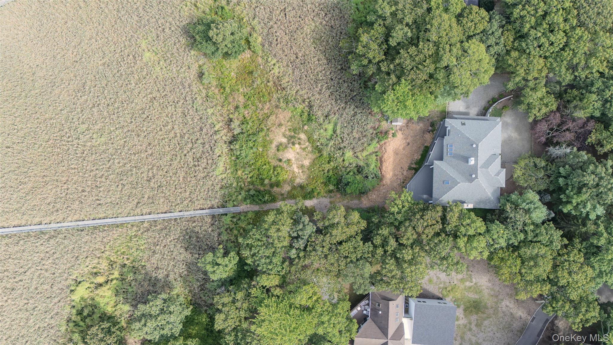 3525 Paradise Point Road Southold, NY 11971 - Photo 41 of 42 Gallery Image 41