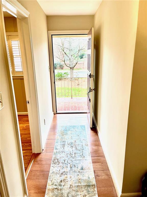 2556 Defoors Ferry Road Northwest Atlanta, GA 30318 - Photo 20 of 26