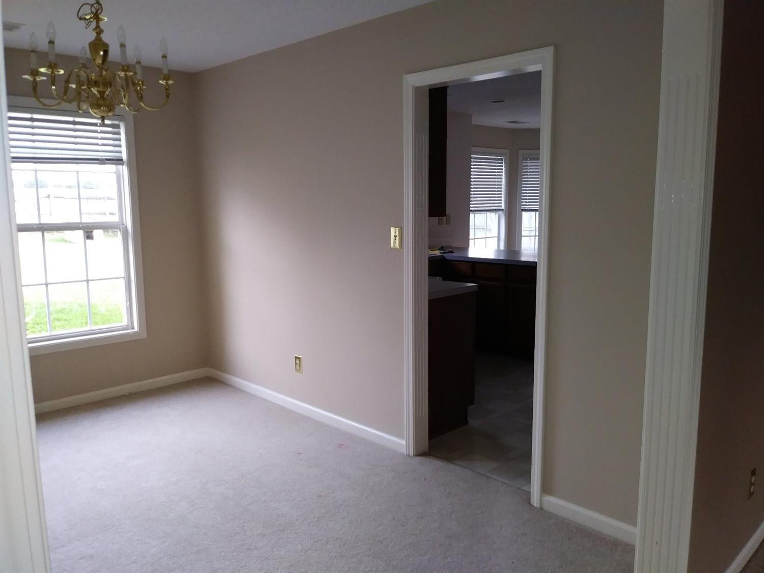 126 Old Post Road Paris, KY 40361 - Photo 10 of 38 Photo 10