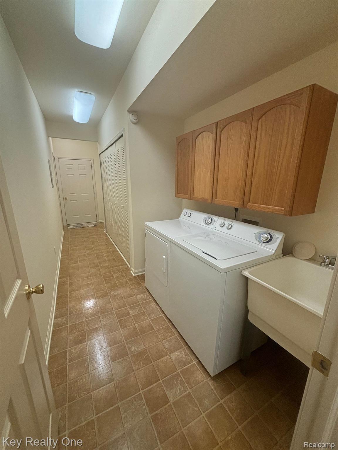 1770 Flagstone Circle Rochester, MI 48307 - Photo 14 of 49 Gallery Image 14