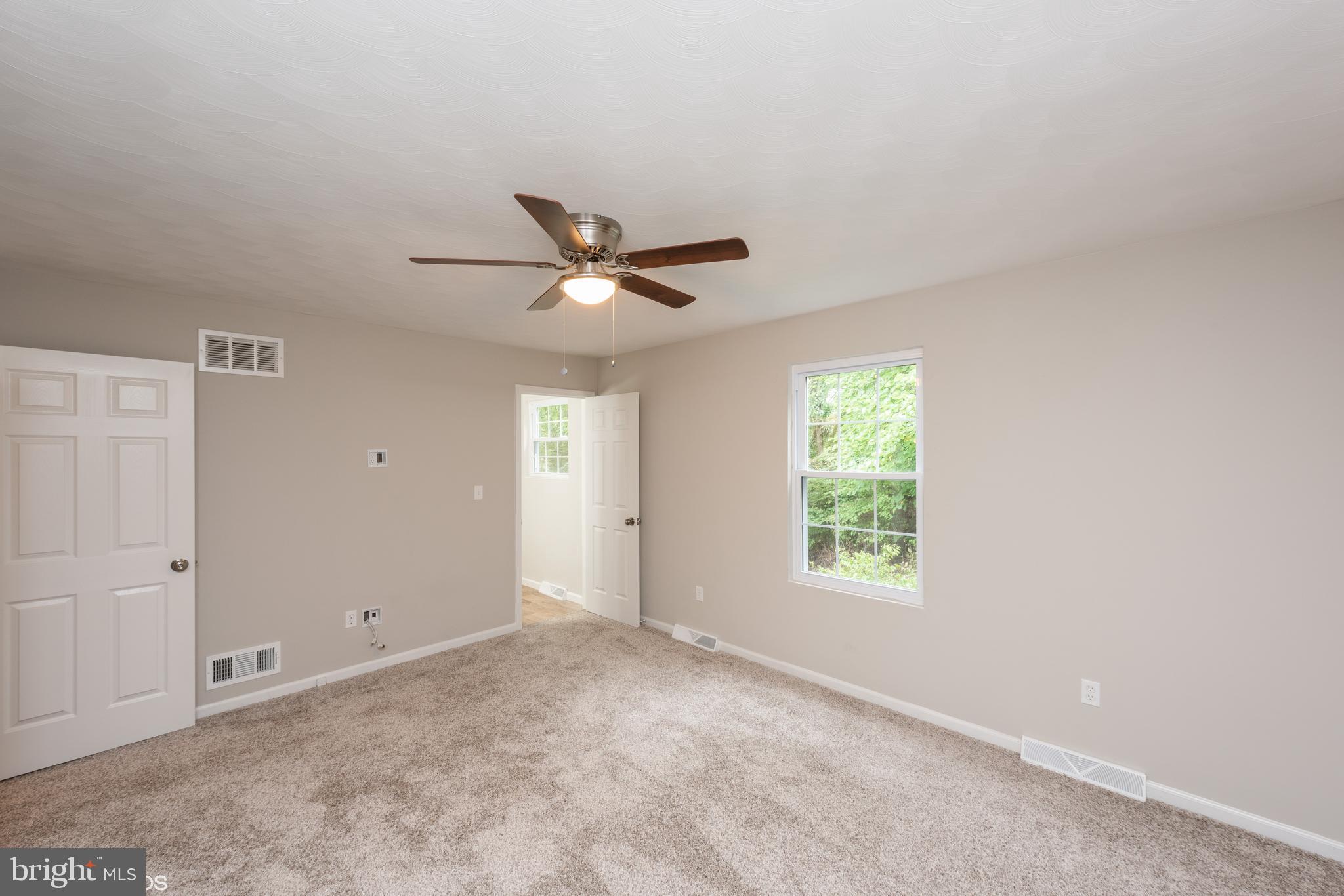 241 Jasmine Drive Hanover, PA 17331 - Photo 20 of 32