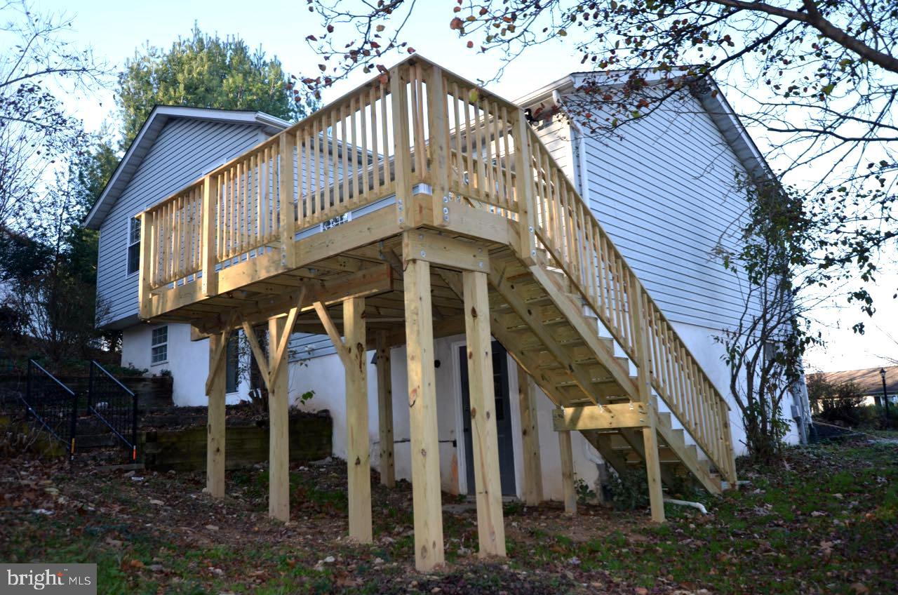 241 Jasmine Drive Hanover, PA 17331 - Photo 6 of 32