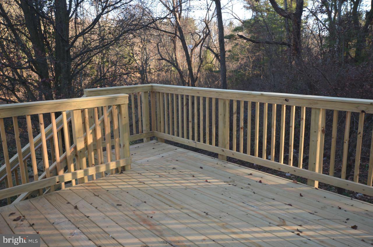 241 Jasmine Drive Hanover, PA 17331 - Photo 8 of 32