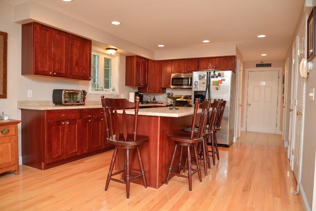 30 Grover Road Cape Elizabeth, ME 04107 - Photo 3 of 33 Photo